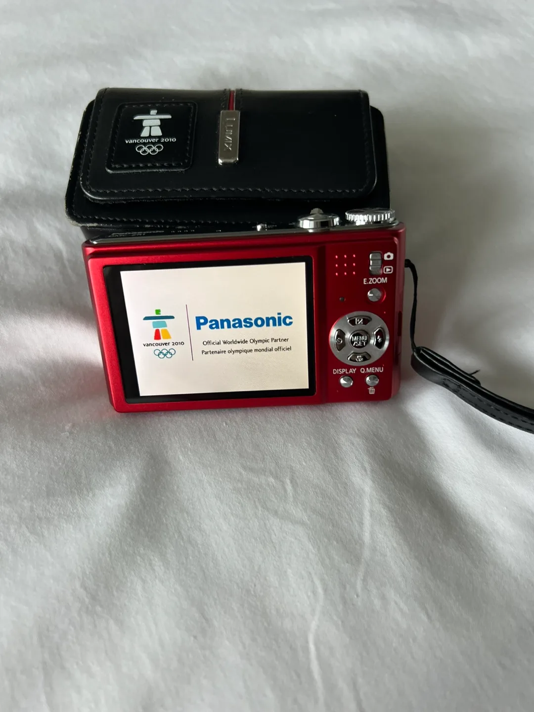 Panasonic Lumix DMC-ZR1 Vancouver 2010 Camera image indicator(3)