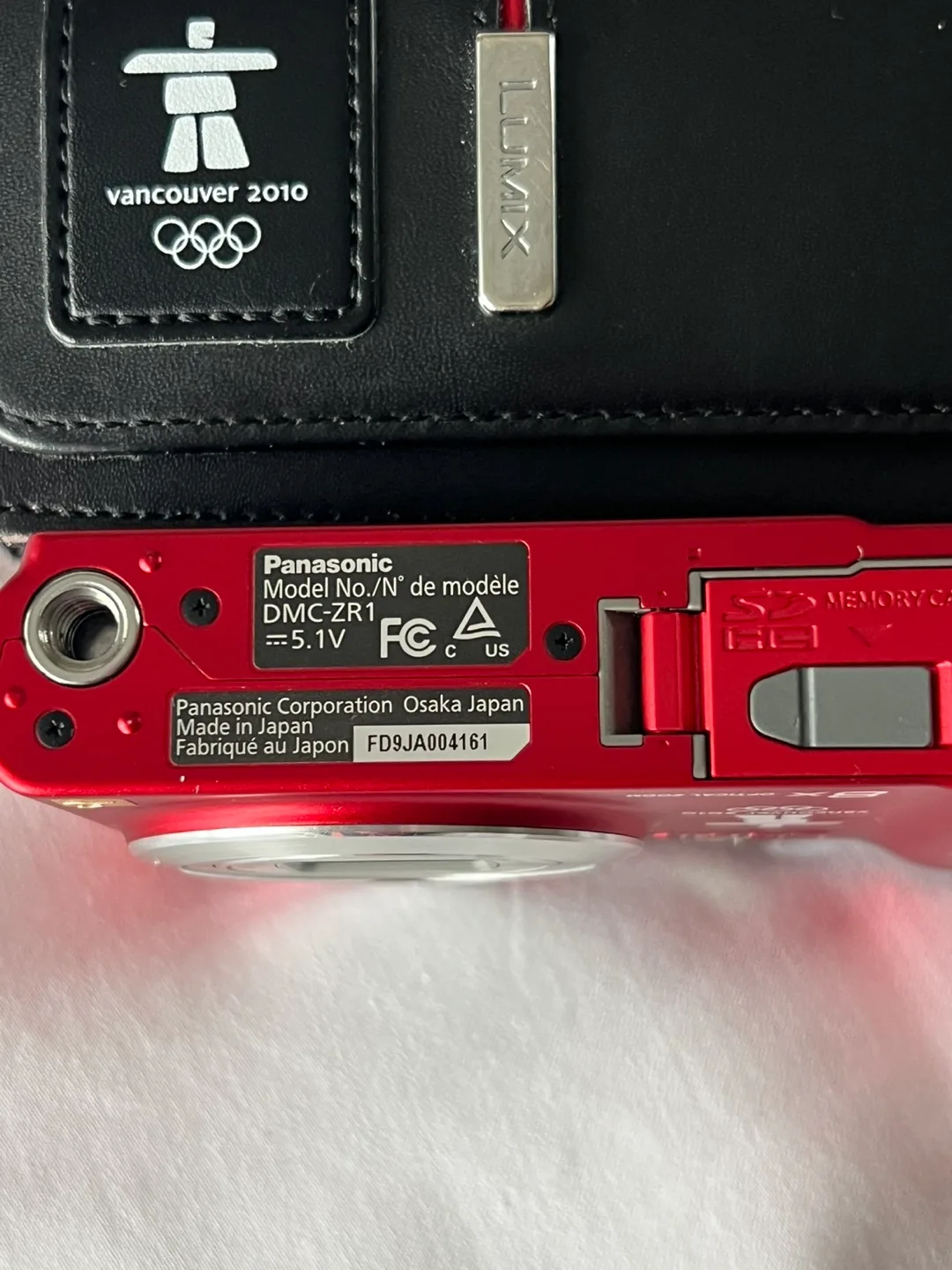 Panasonic Lumix DMC-ZR1 Vancouver 2010 Camera image indicator(4)