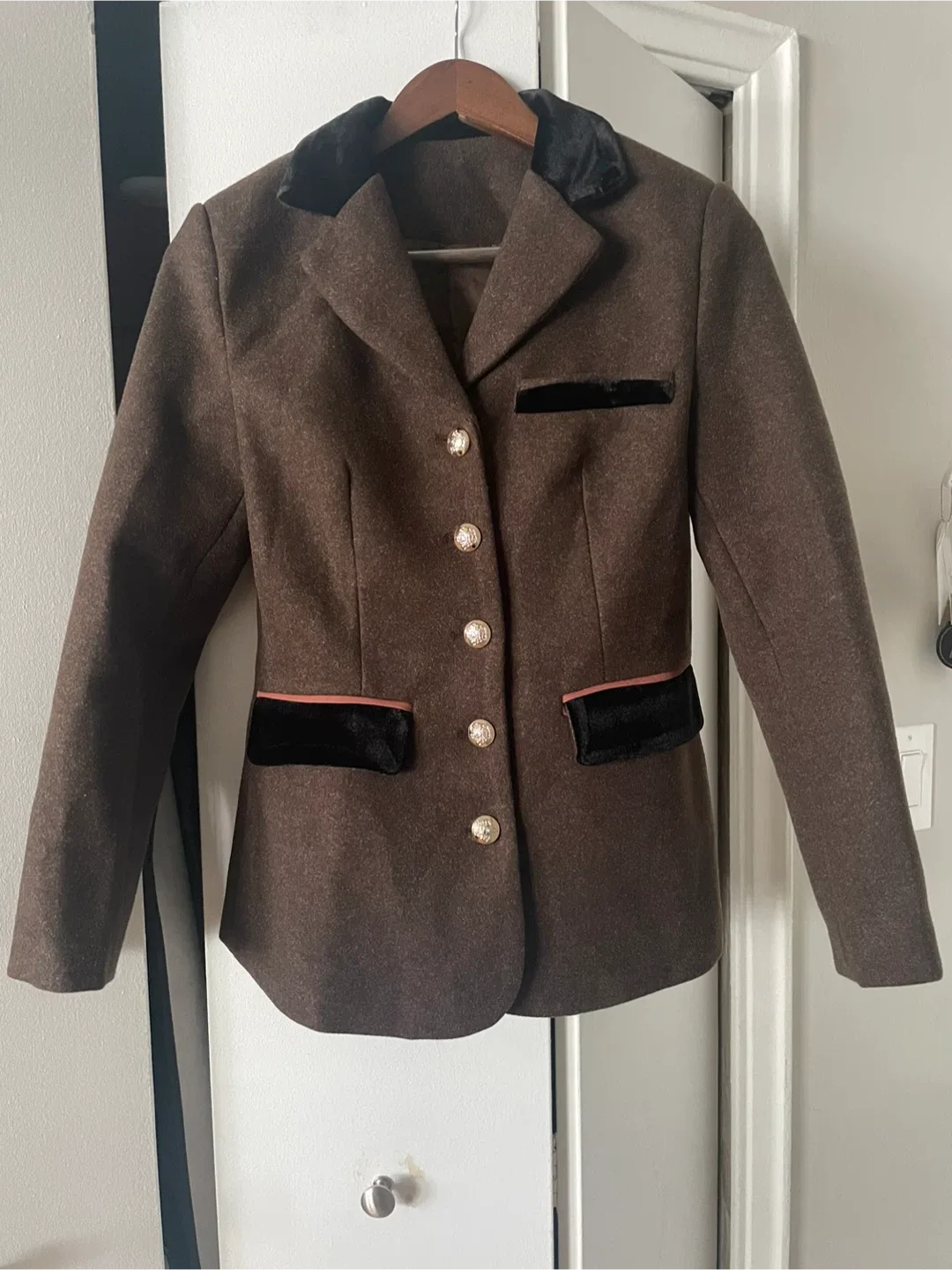 SMALL Vintage/Equestrian-Inspired Women’s Autumn Blazer image indicator(4)