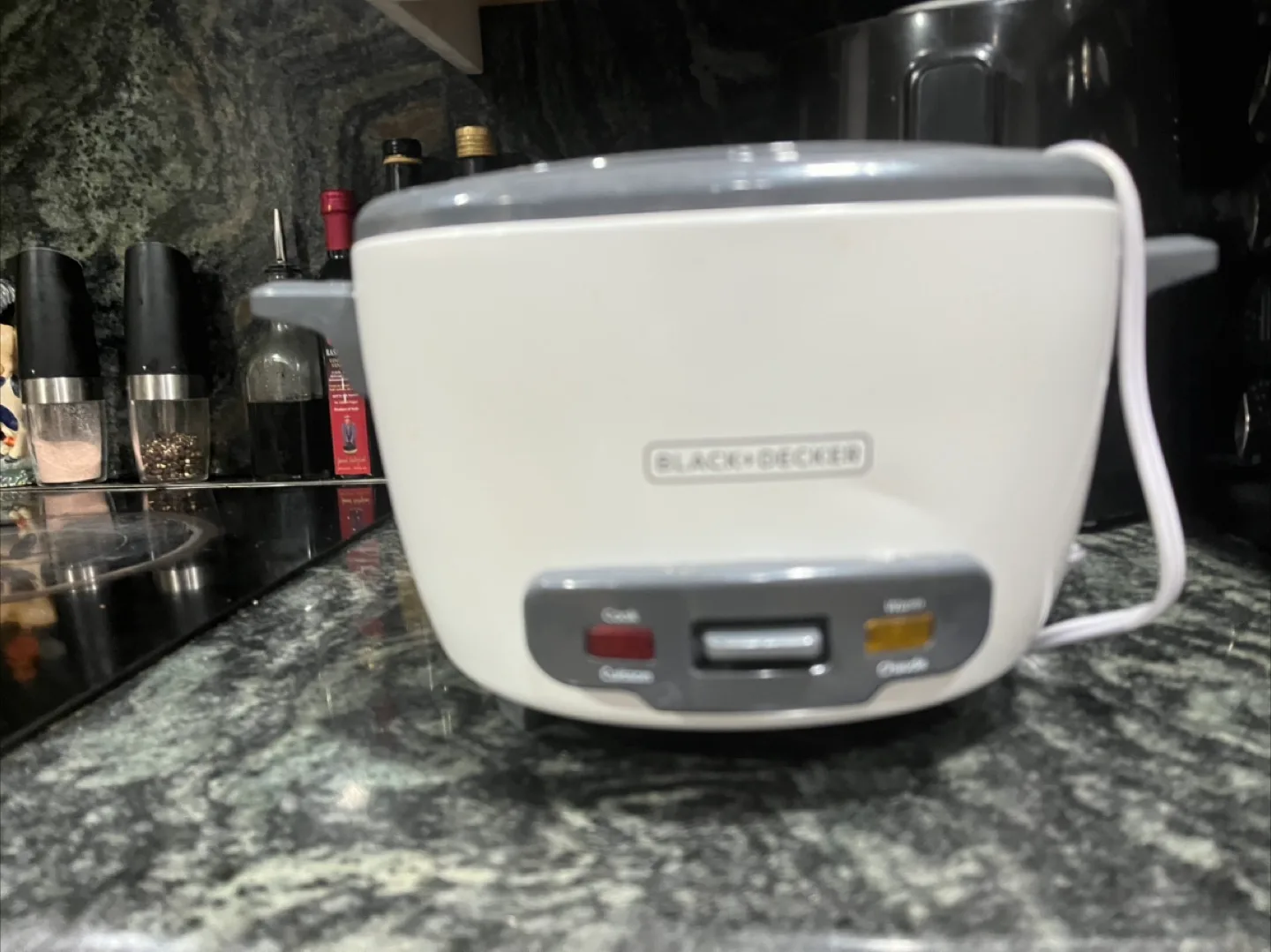 🥕🥕Black+Decker Rice Cooker thumbnail