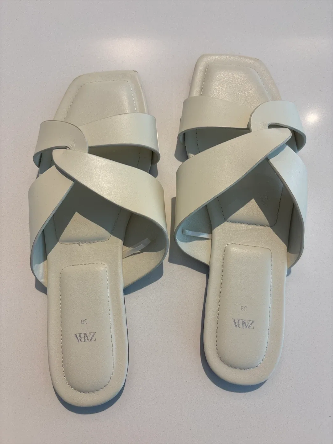 FREE Zara Cream Leather Slides - Size 38 thumbnail