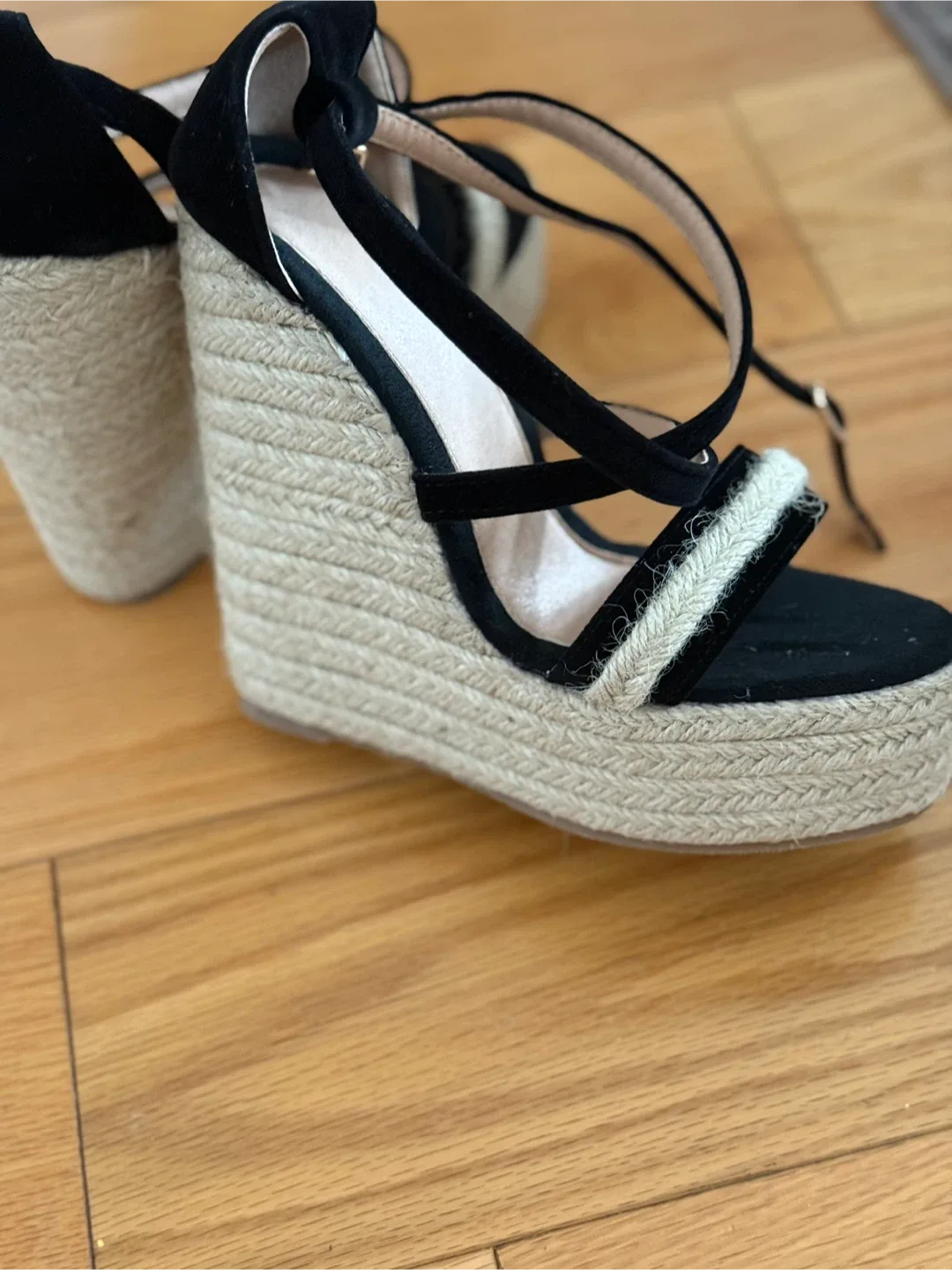 Wedge Espadrille Sandals - Black & Beige, Size 5 image indicator(6)