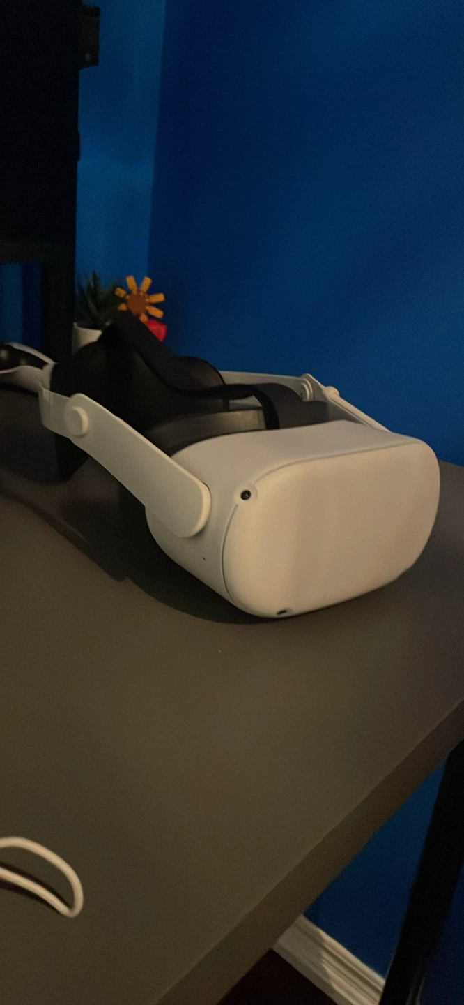 Oculus Quest 2 - photo 4