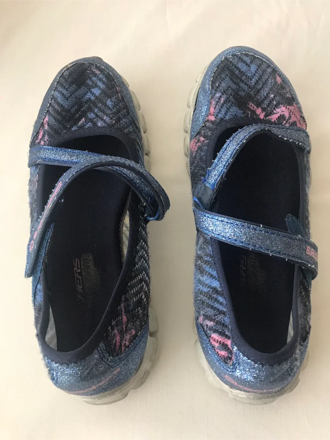 Skechers Kids' Mary Janes image indicator(2)