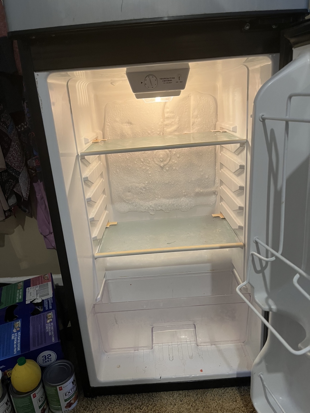 🥕Magic Chef Mini Fridge - Silver