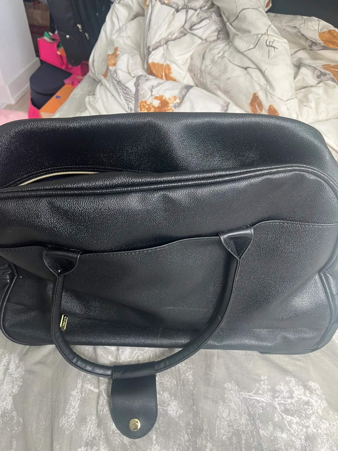 Kensie Black Carry-On Luggage image indicator(6)