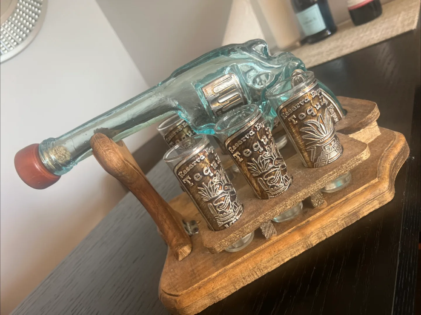 Reserva De Tequila Shot Glass Set with Gun Decanter