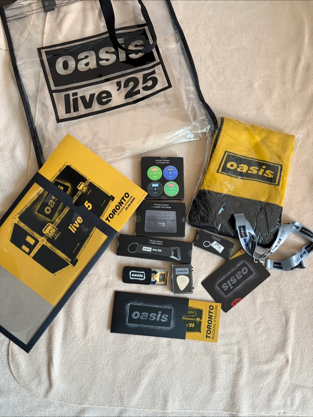OASIS Live '25 Tour - VIP Fan Exclusive Merchandise Package thumbnail