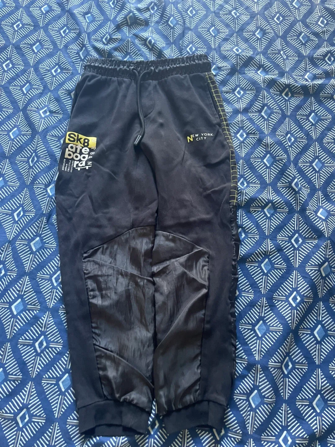 Teamspirit Black Charcoal Joggers (Size 7-8Y) 🥕 thumbnail