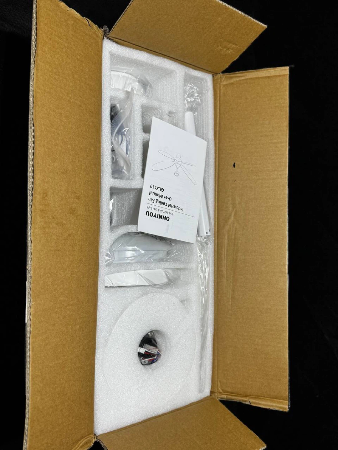 Ohniyou Ceiling Fan with Light & Remote – 52” Modern White - photo 3