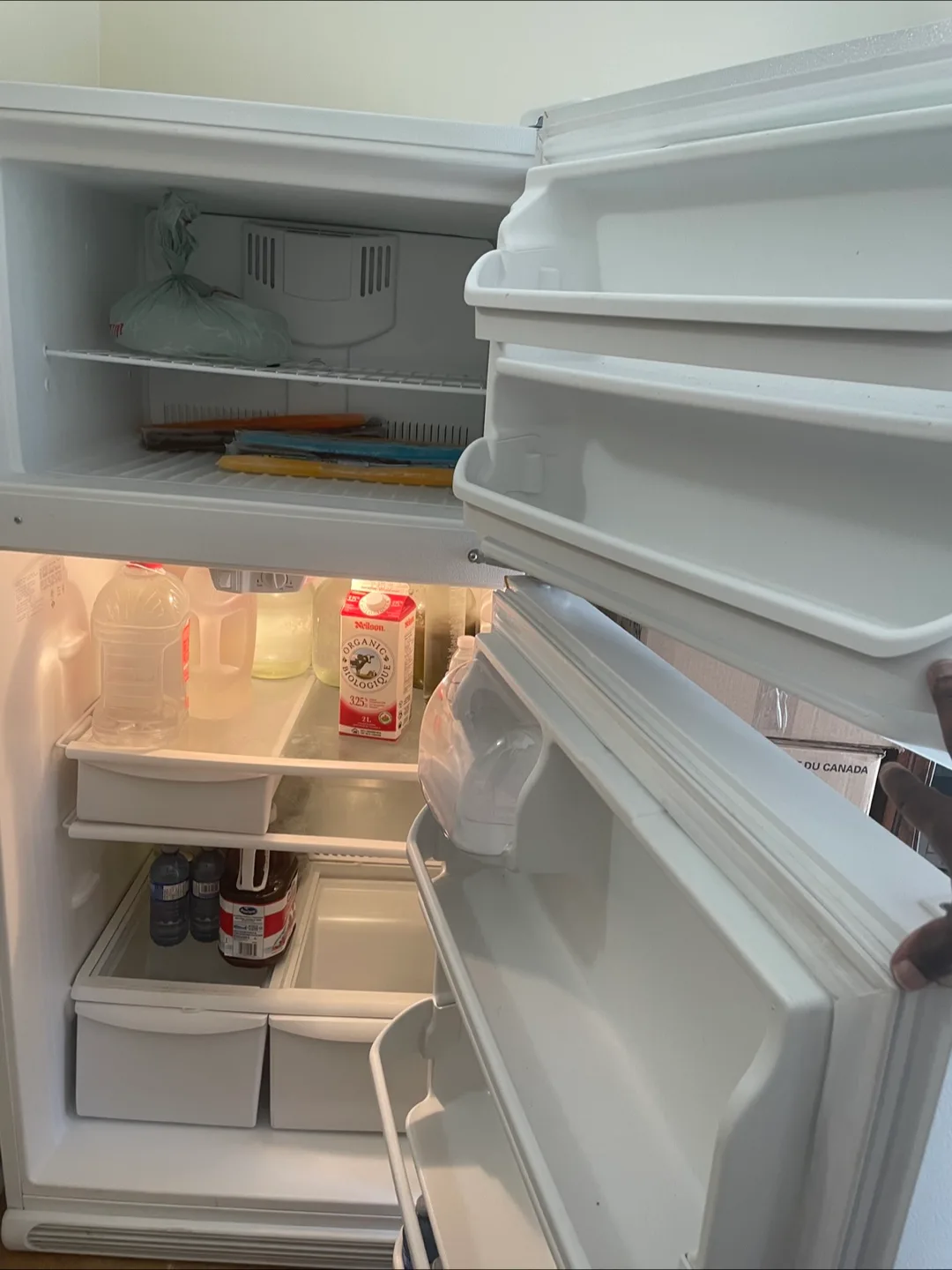 White Whirlpool Fridge image indicator(3)