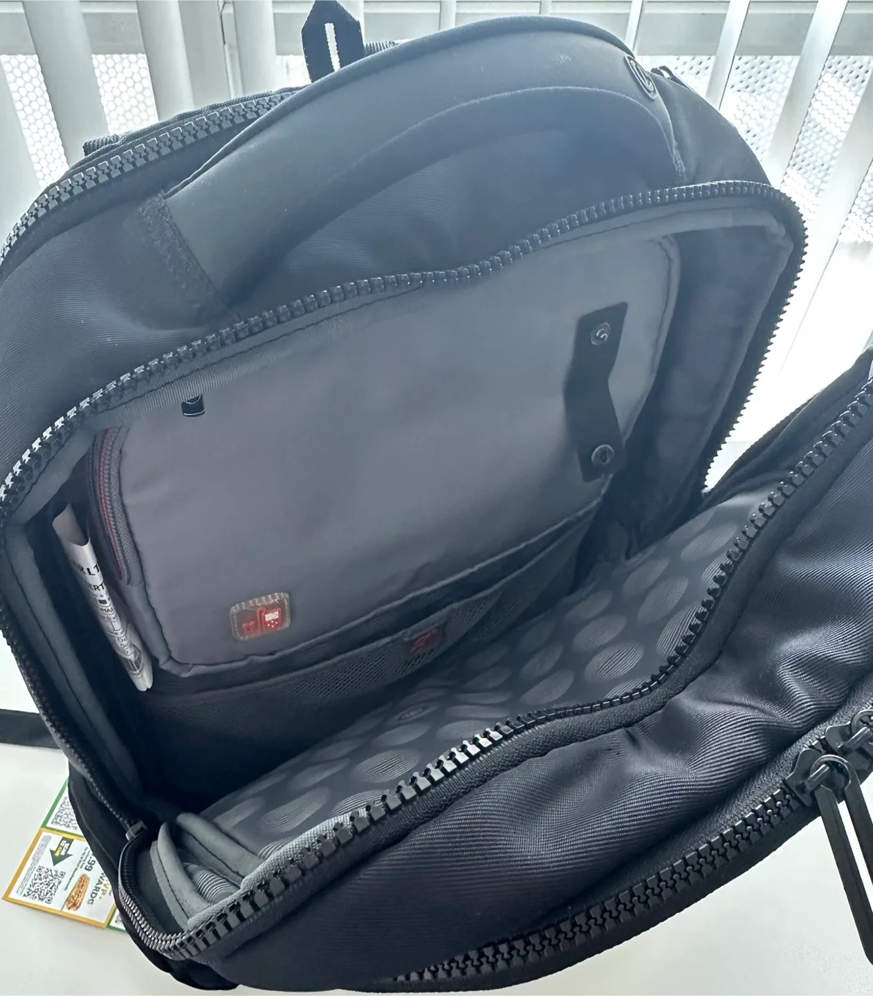 Carlton Black Backpack image indicator(3)