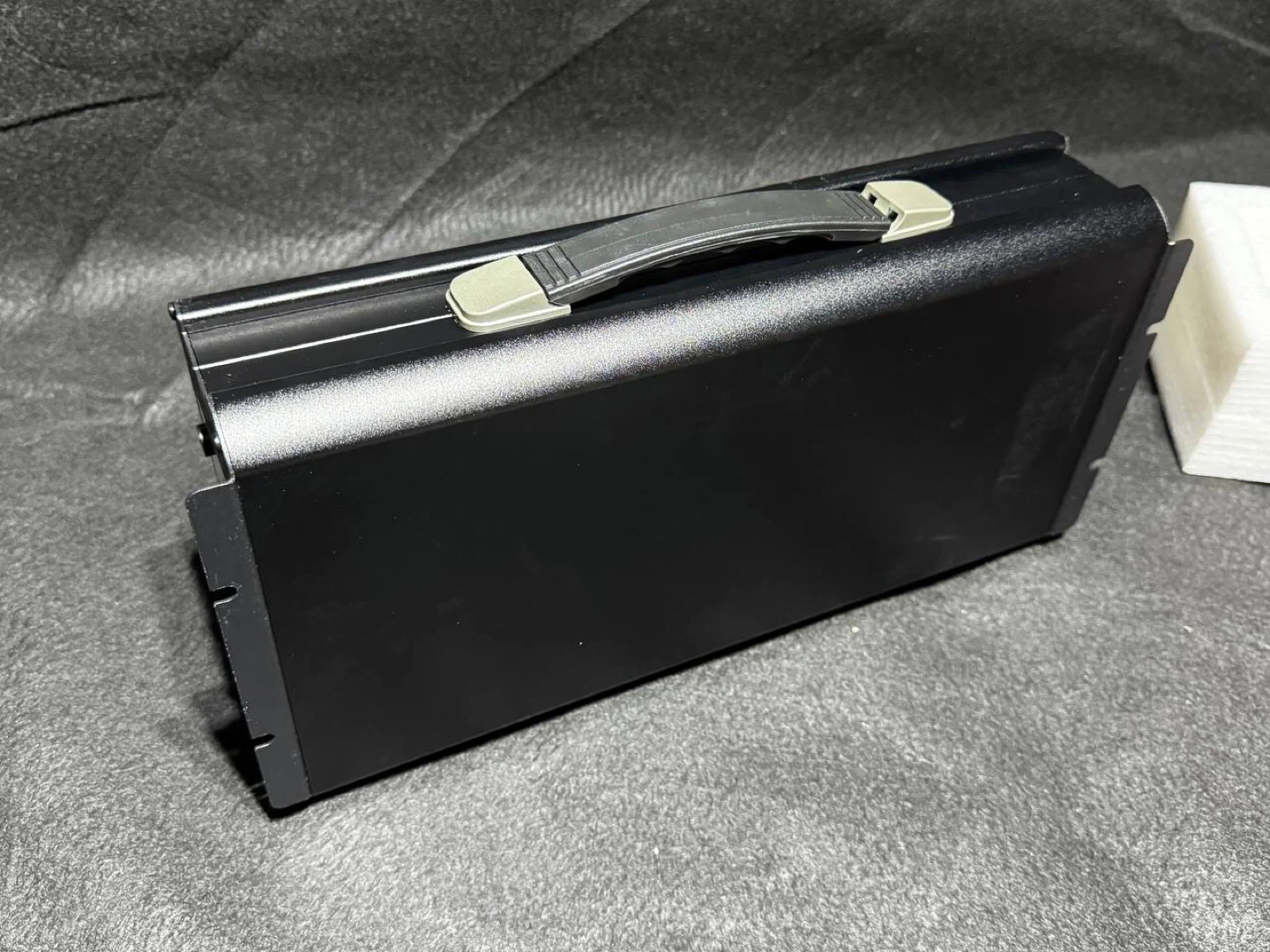 Vterun 2000W Pure Sine Wave Inverter 12V DC → 110V AC - photo 3