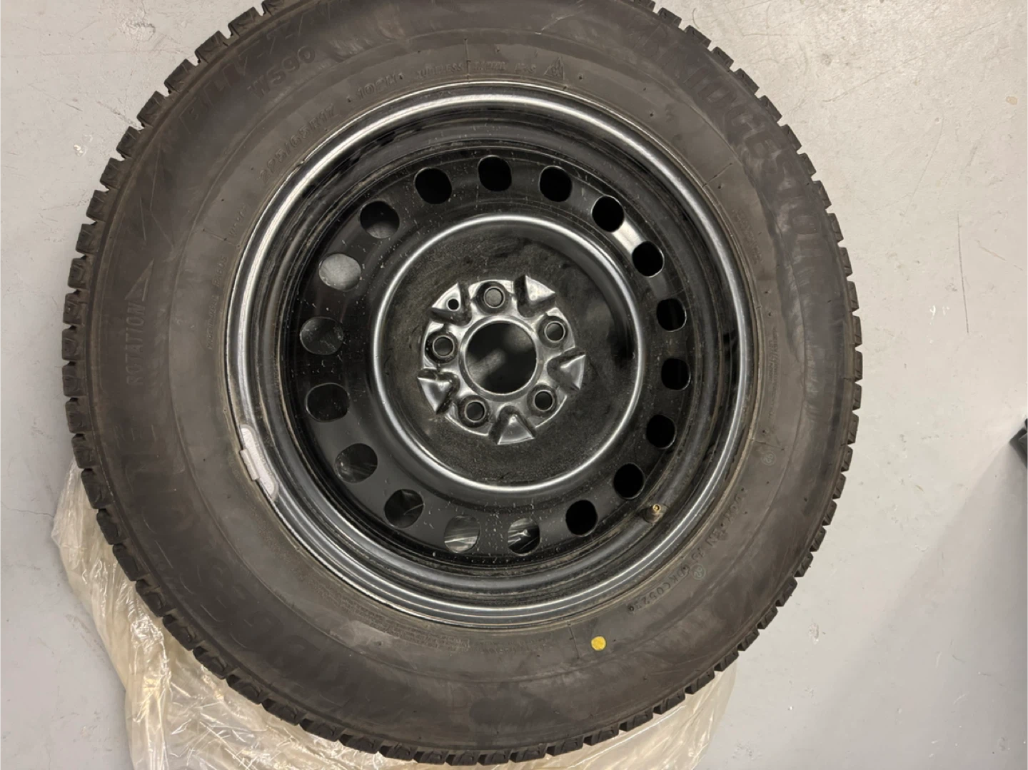 Selling 4 Winter Tires mounted on Steel Rims - photo 2