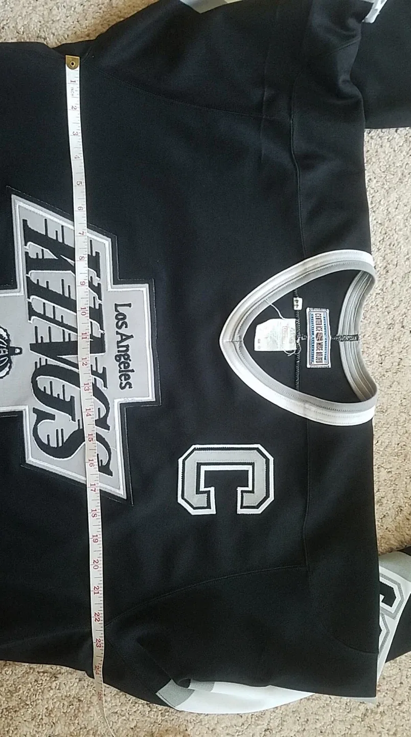 Gretzky #99 Los Angeles Kings Hockey Jersey image indicator(4)