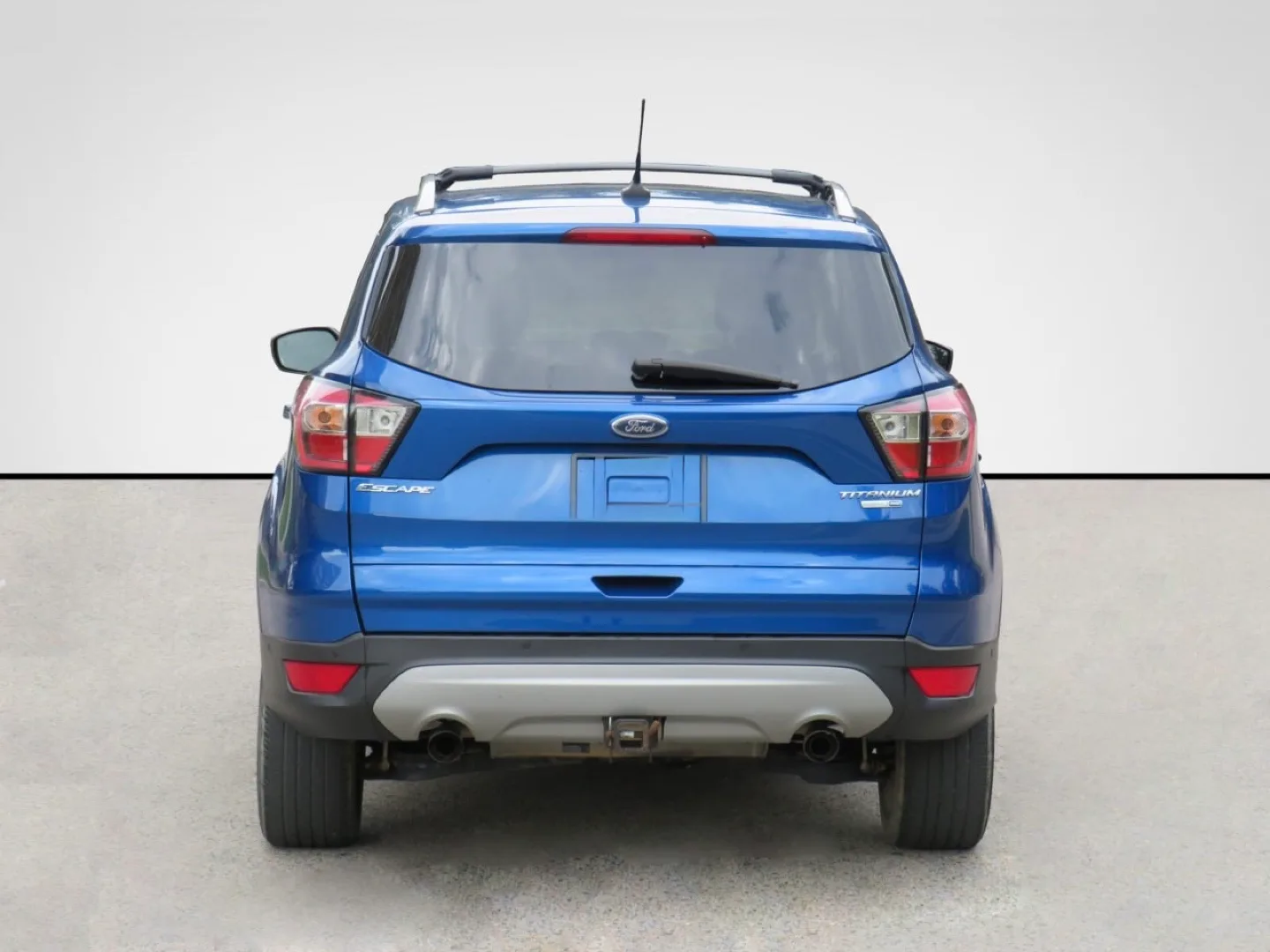 2017 Ford Escape Titanium - Blue SUV image indicator(5)