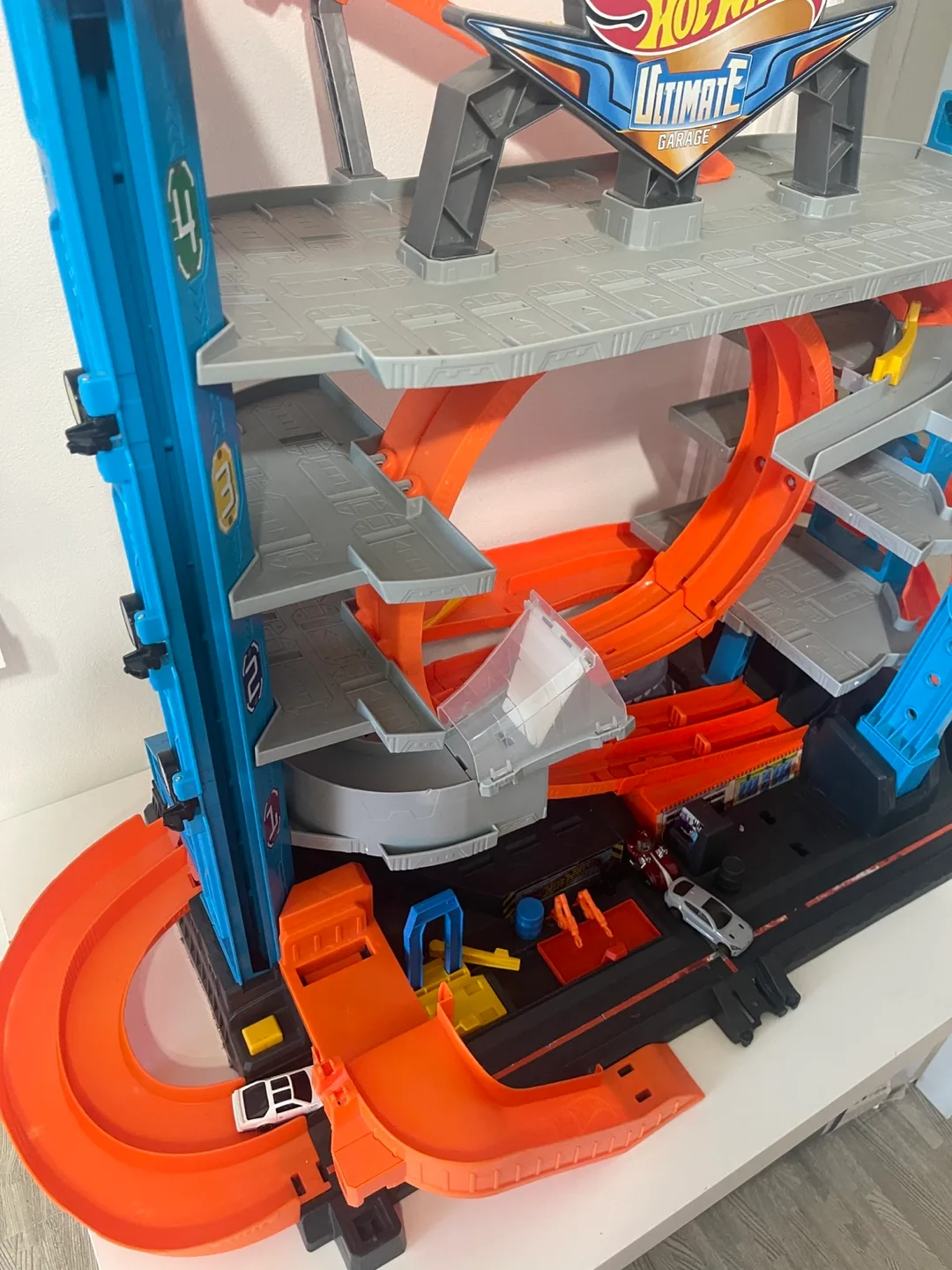 Hot wheels Ultimate Garage image indicator(4)