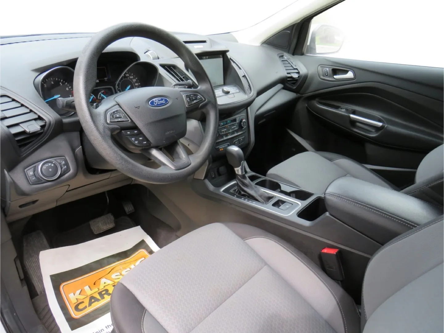 2017 Ford Escape Titanium - Blue SUV image indicator(6)