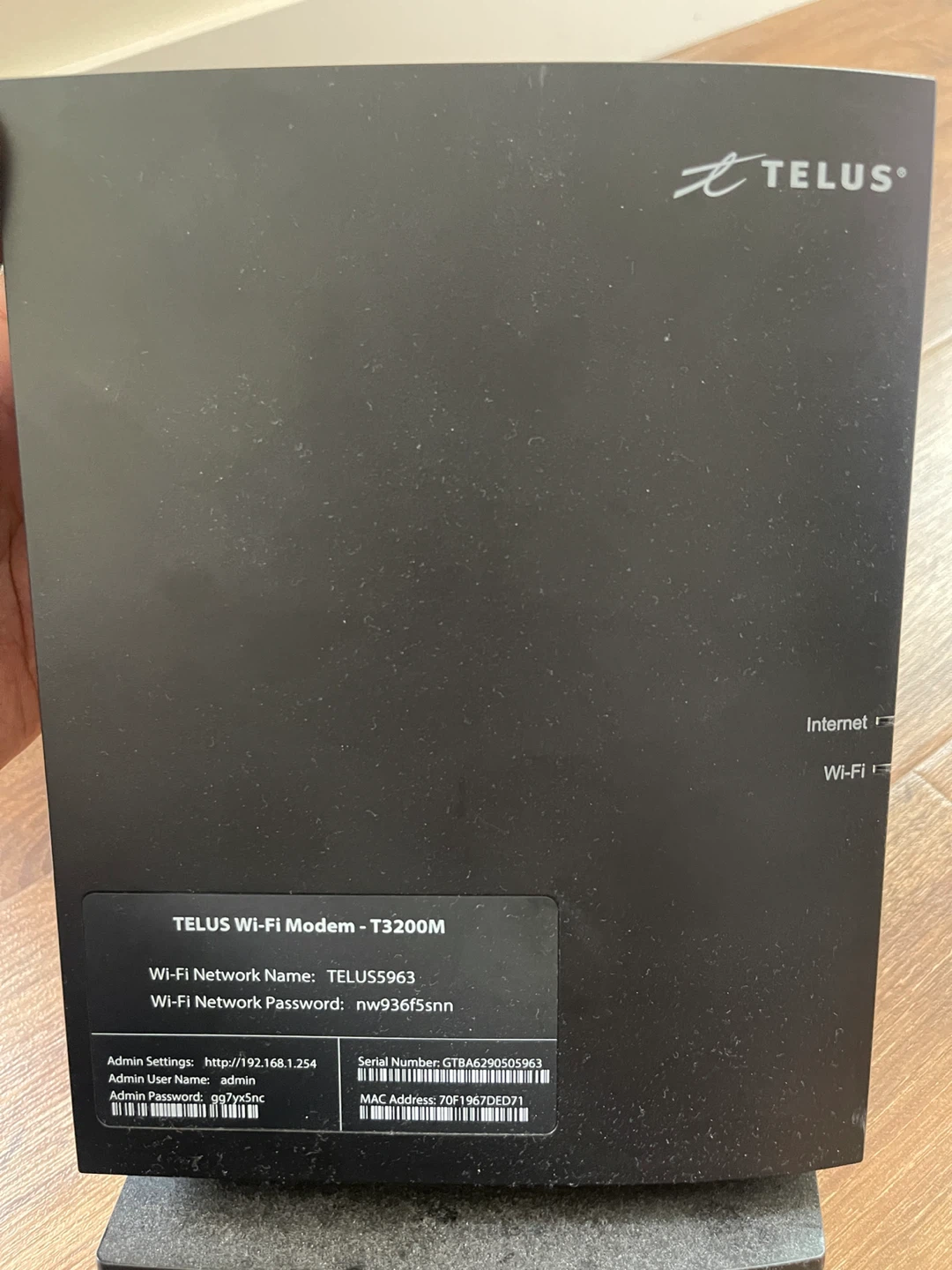 Telus Wi-Fi Modem - T3200M
