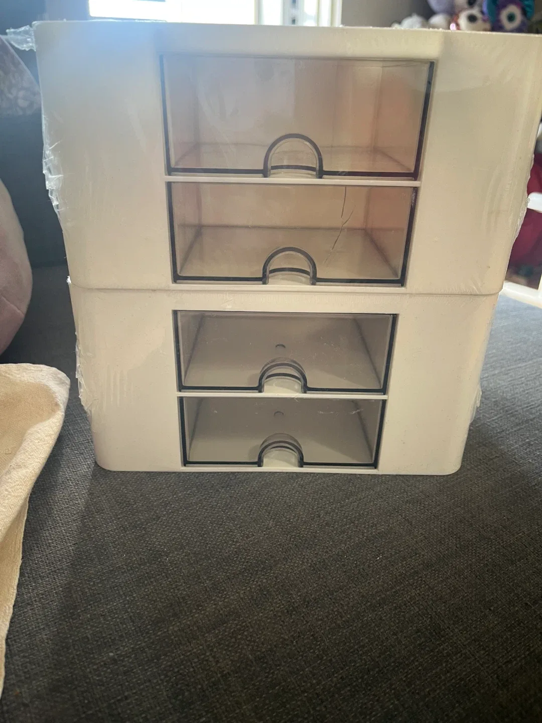 White Plastic Makeup Organizer - New! image indicator(4)