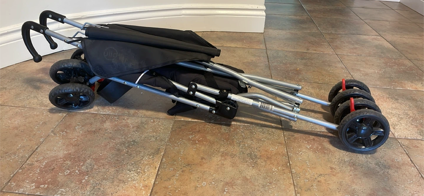 Umbrella Stroller - Lightweight & Compact - photo 3