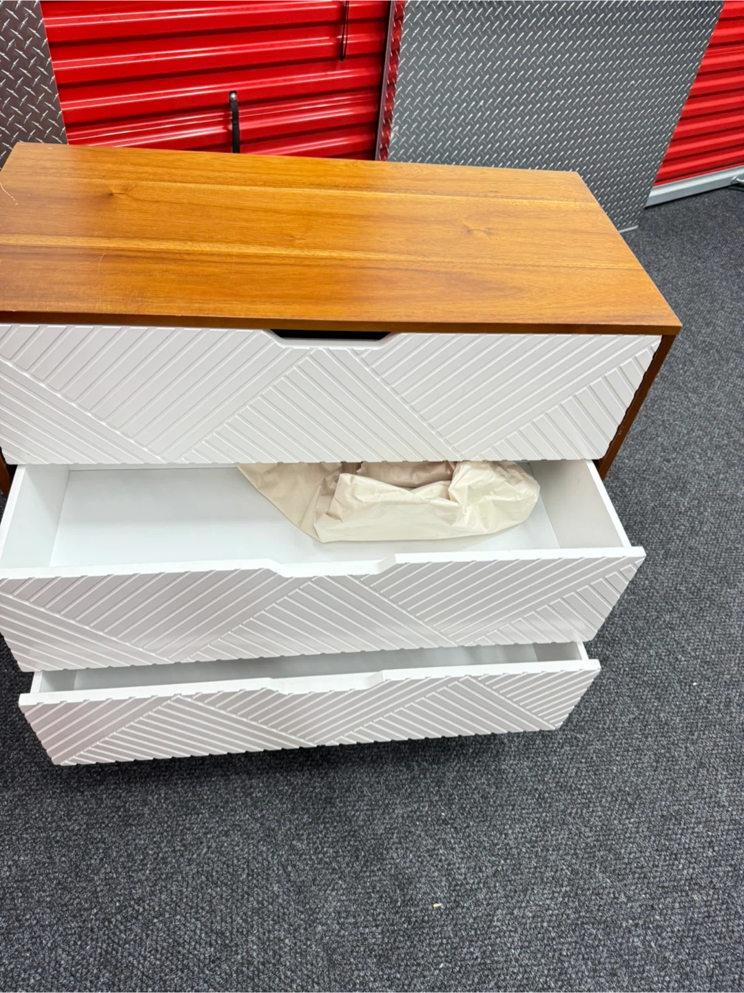 Wood & White 3-Drawer Dresser - photo 4