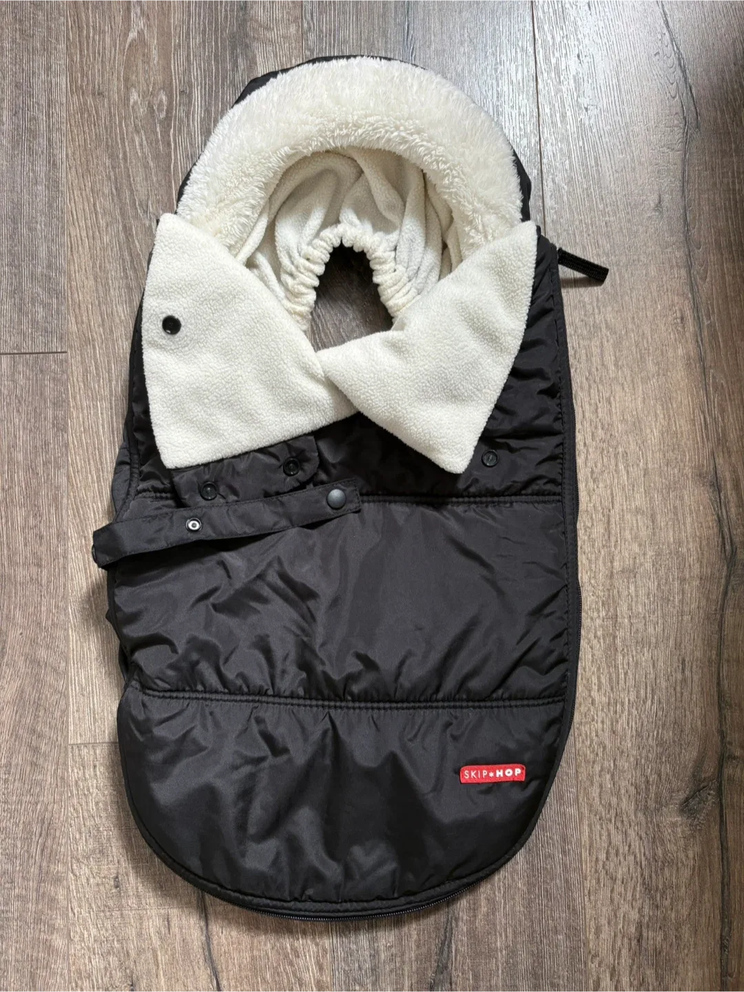 Skip Hop Car Seat Cover thumbnail
