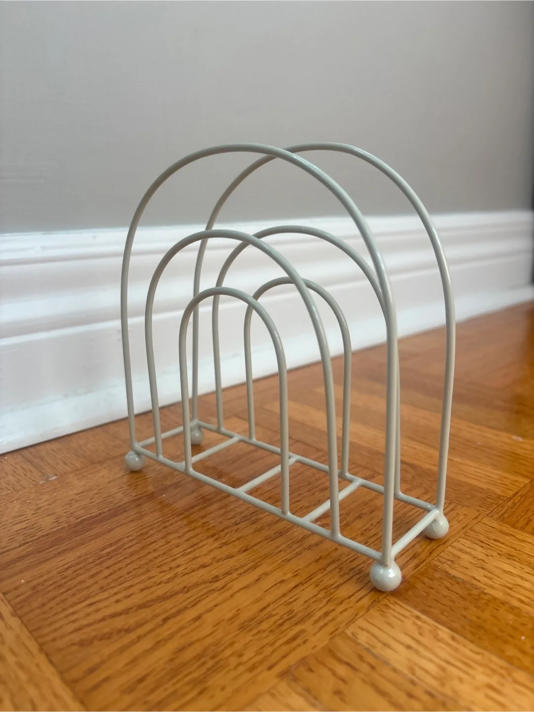 Books 3$-5$ (price on cover) image indicator(4)