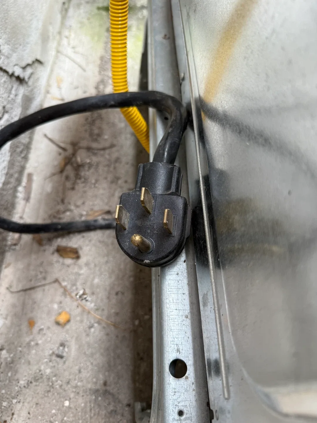 DEAL: Frigidaire Stainless Steel Professional Series Gas Range image indicator(3)