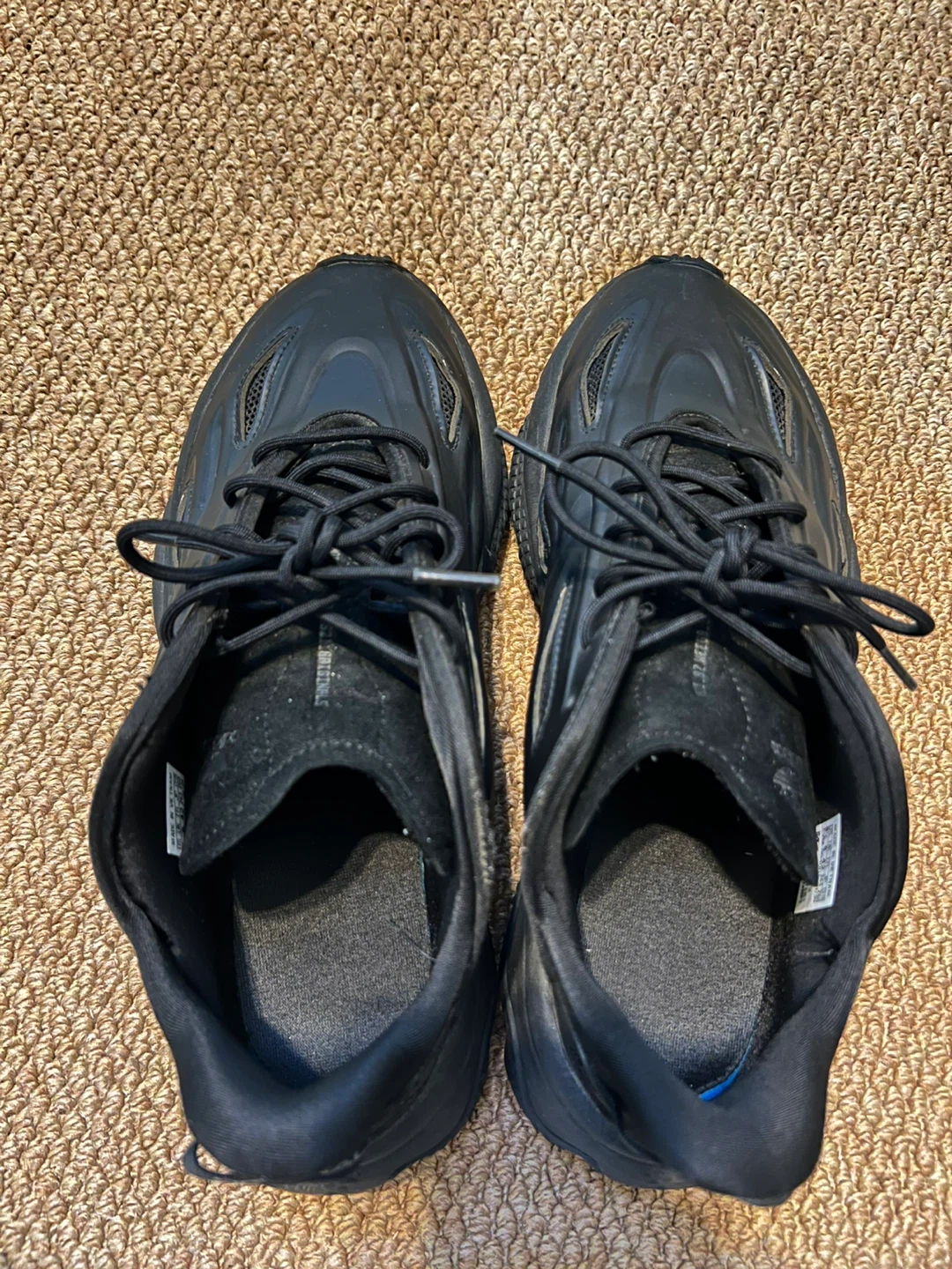 Adidas Black Shoes - US 8.5 - photo 2