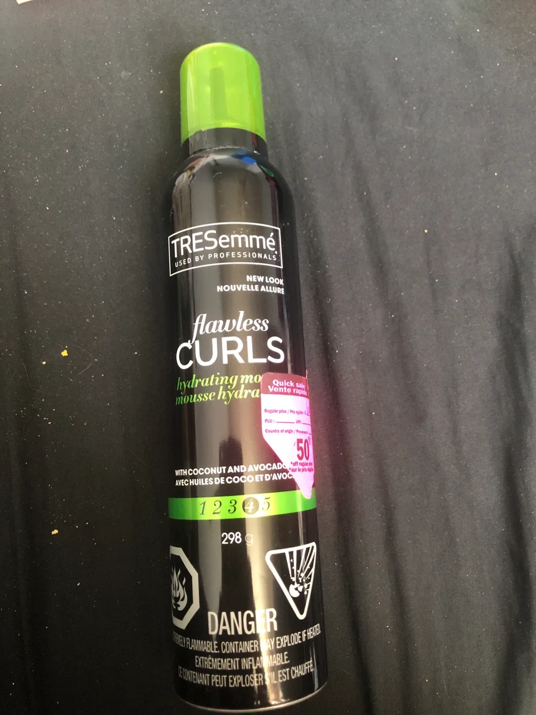 TRESemmé Flawless Curls Hydrating Mousse thumbnail