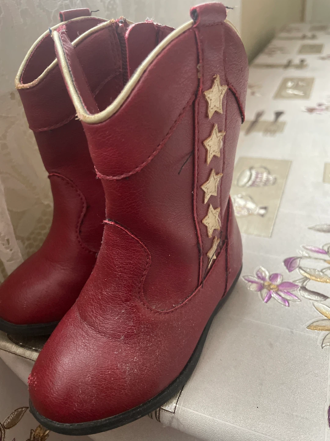 Cat & Jack Red Boots - Size 5 - photo 3