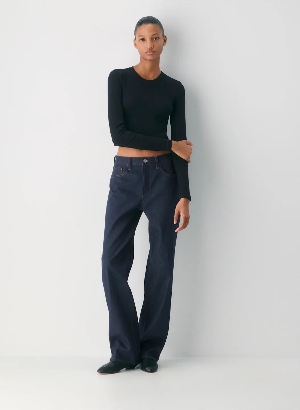 Aritzia Homestretch Cropped Long Sleeve Top thumbnail