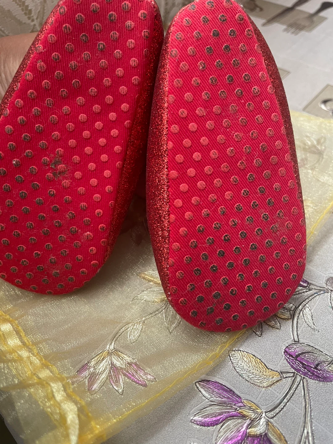 Red Glittery Ballet Flats - Size 3 - photo 5