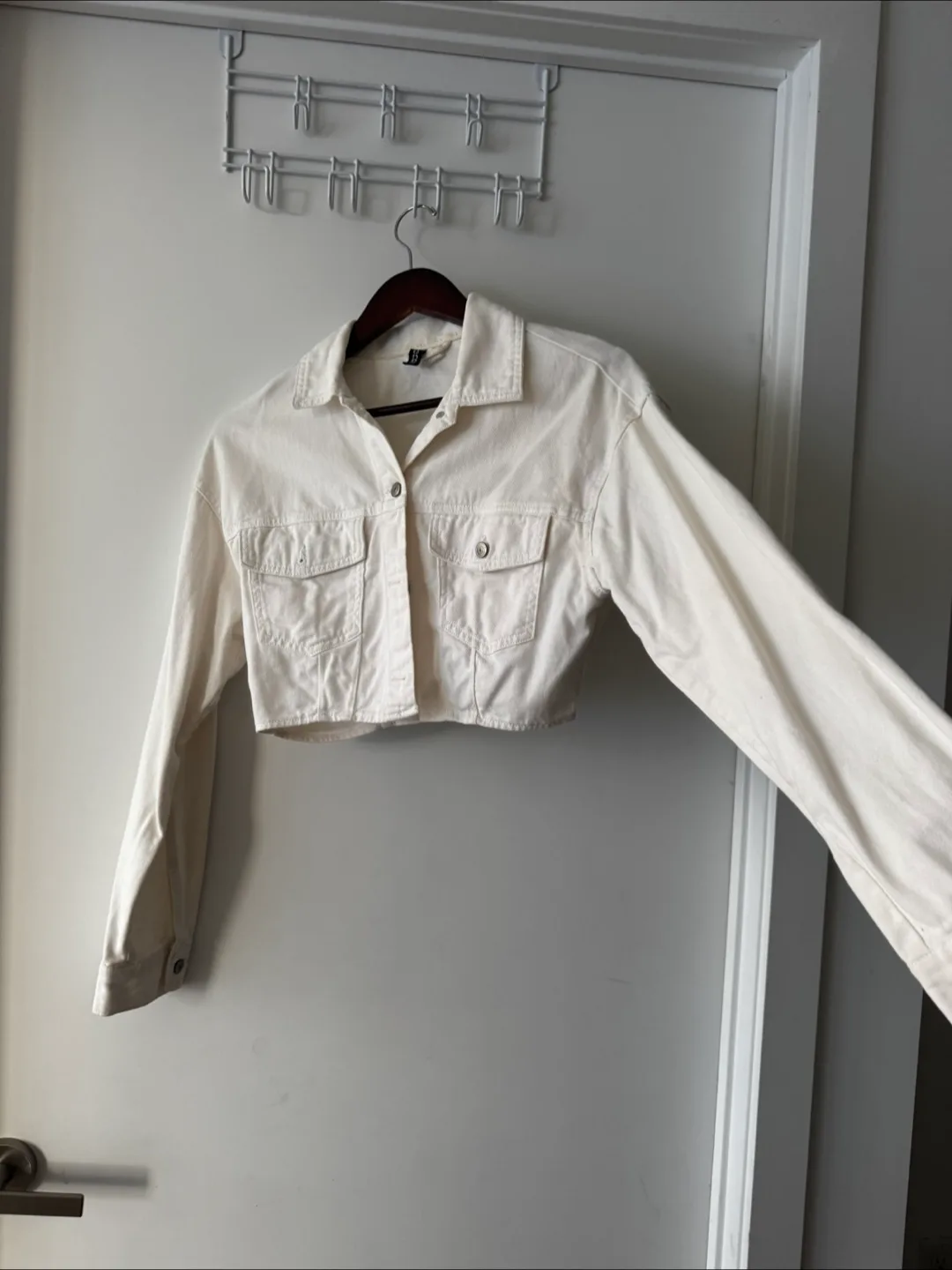 H&M White Cropped Denim Jacket - Size Small thumbnail