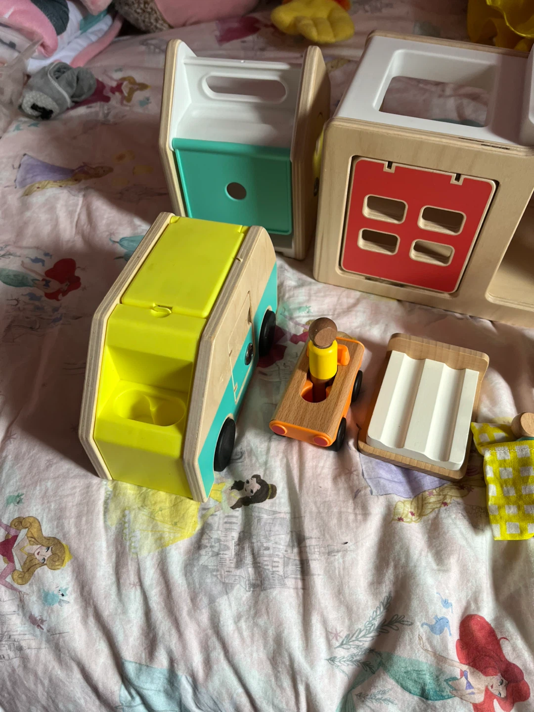 Wooden Dollhouse & Accessories