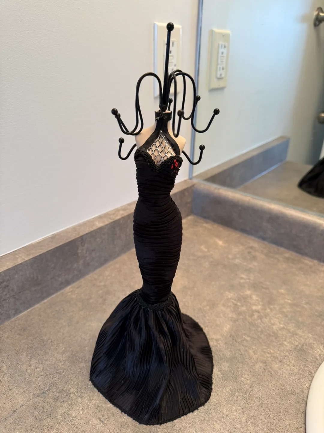 Dress Form Jewelry Holder - Black thumbnail