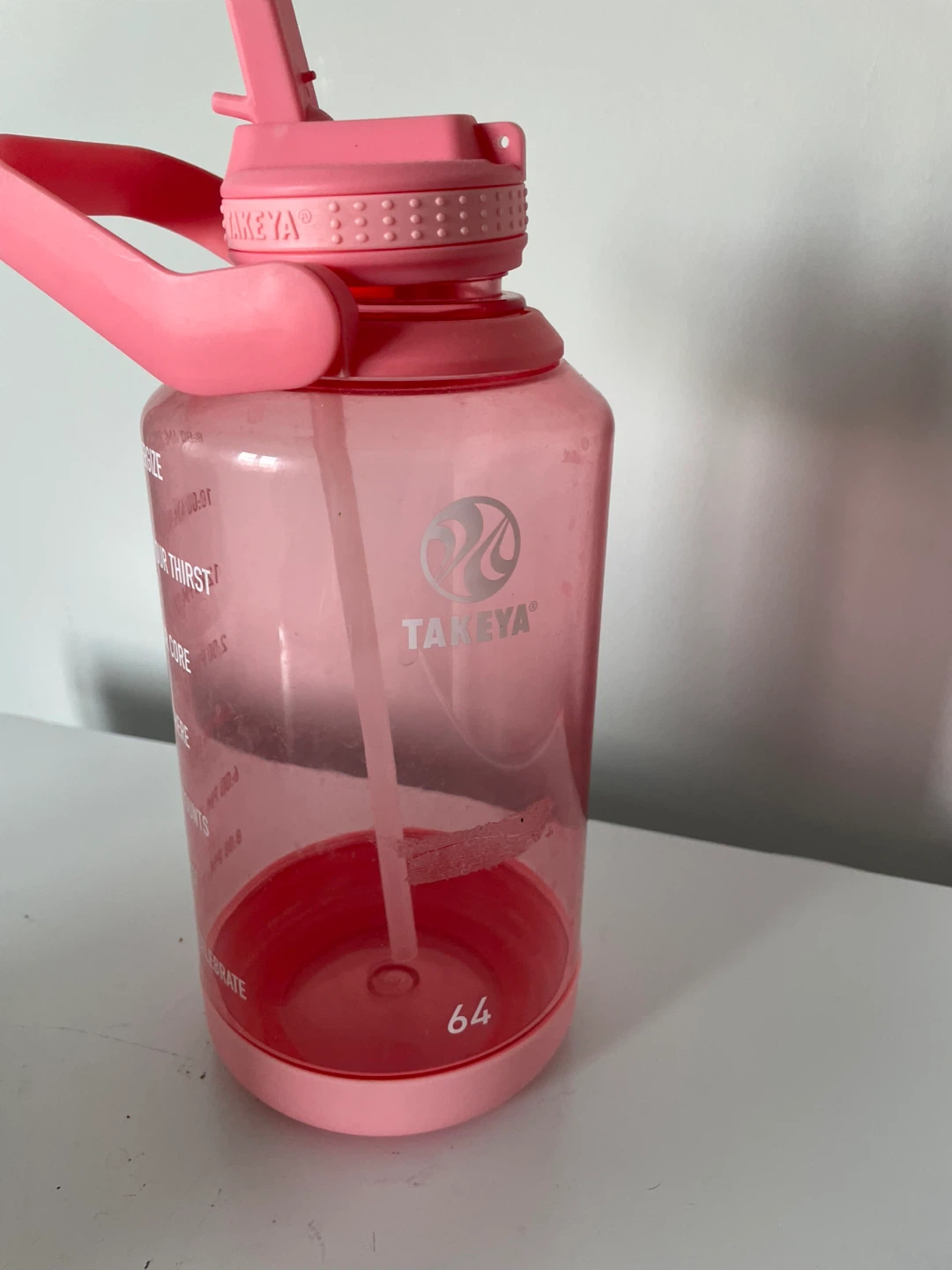 Takeya Pink 64oz Water Bottle 🥕 - photo 2