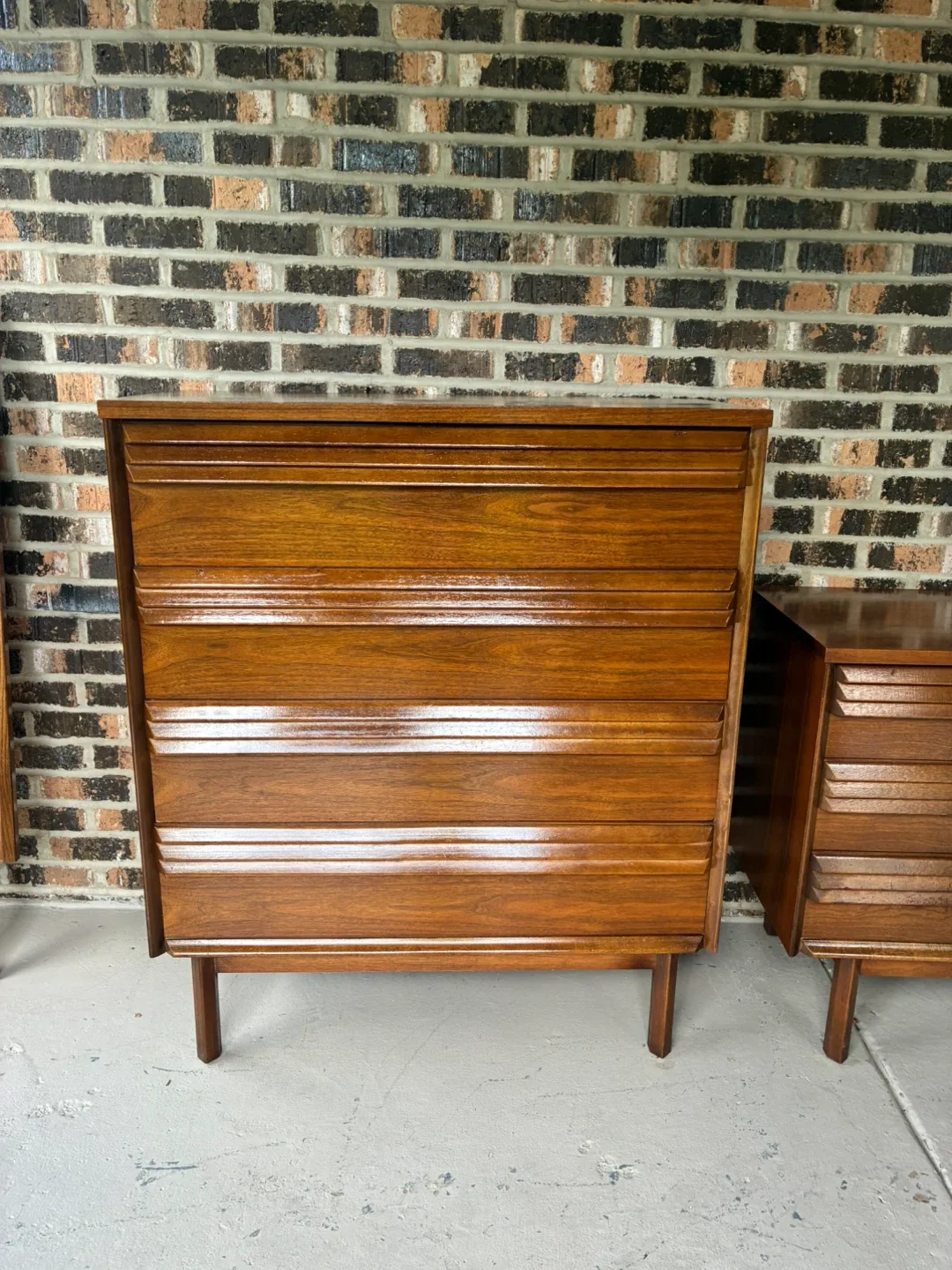 Mid-Century Modern Dresser Set image indicator(6)