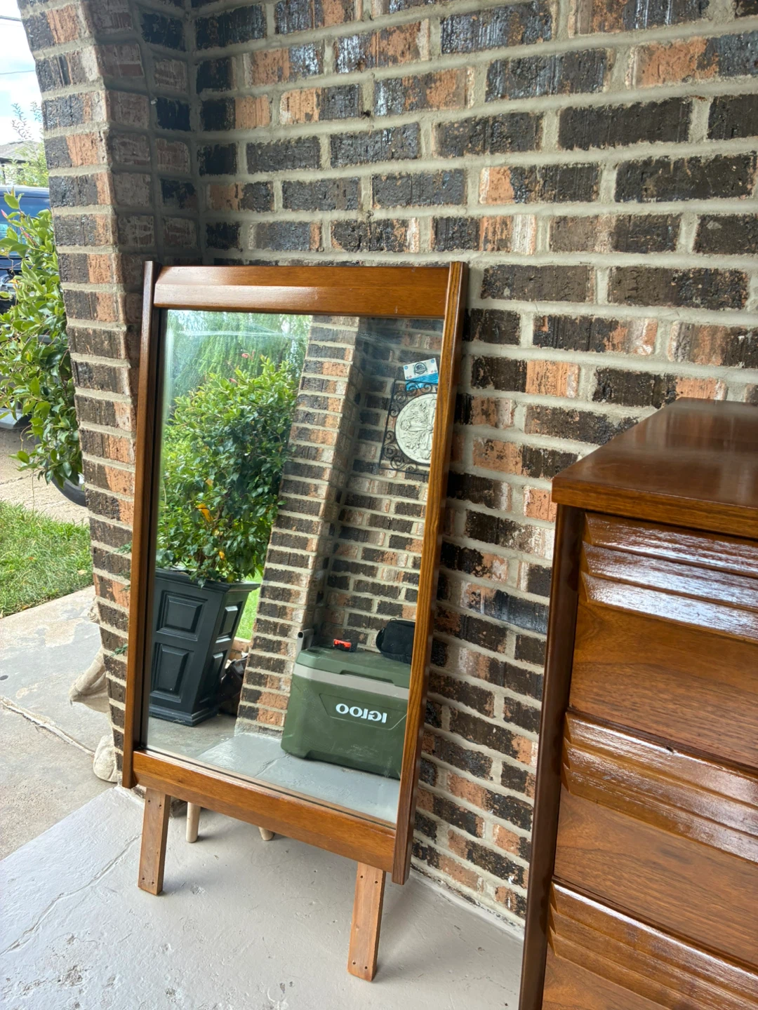 Mid-Century Modern Dresser Set - photo 5
