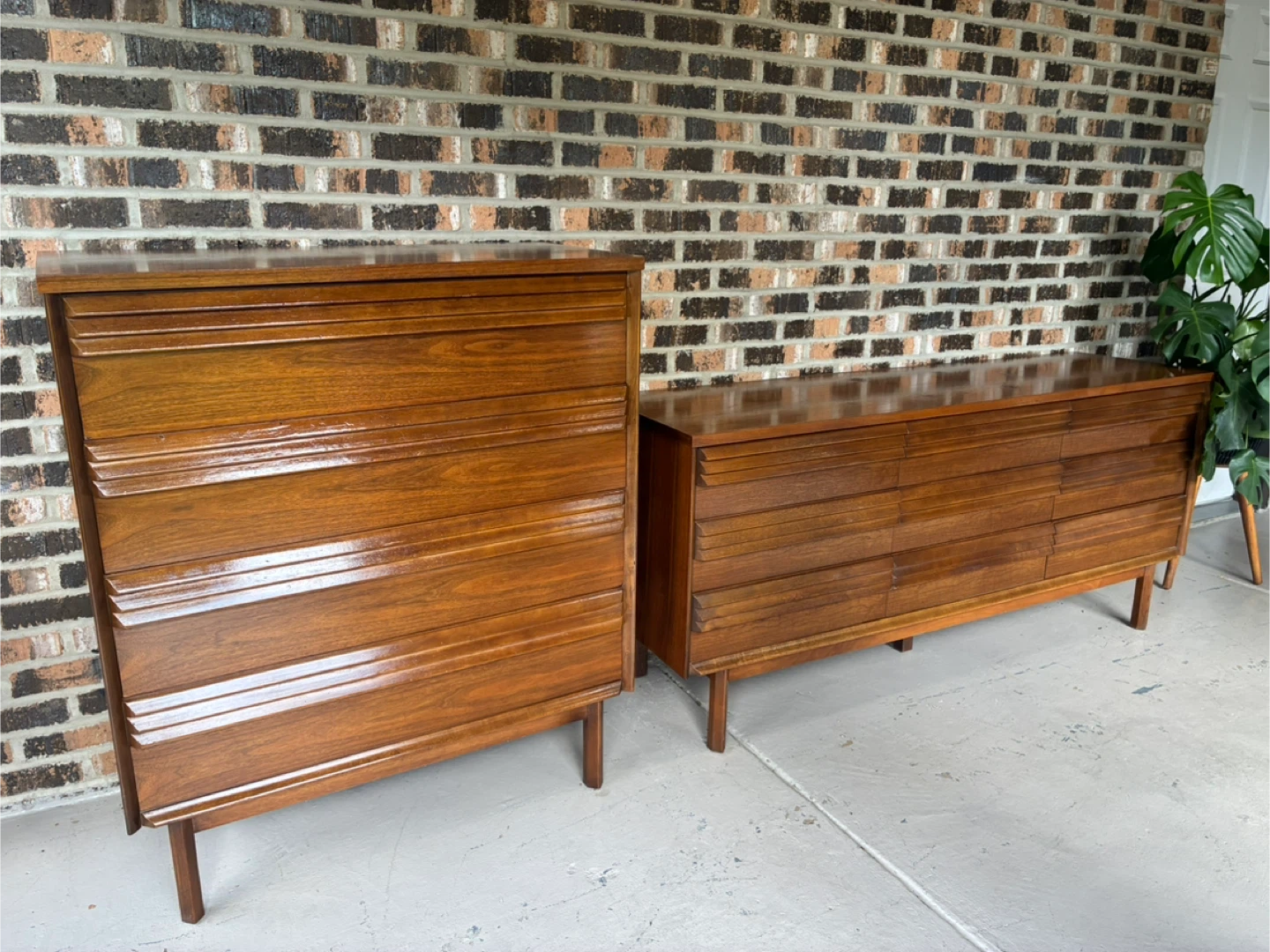 Mid-Century Modern Dresser Set - photo 4