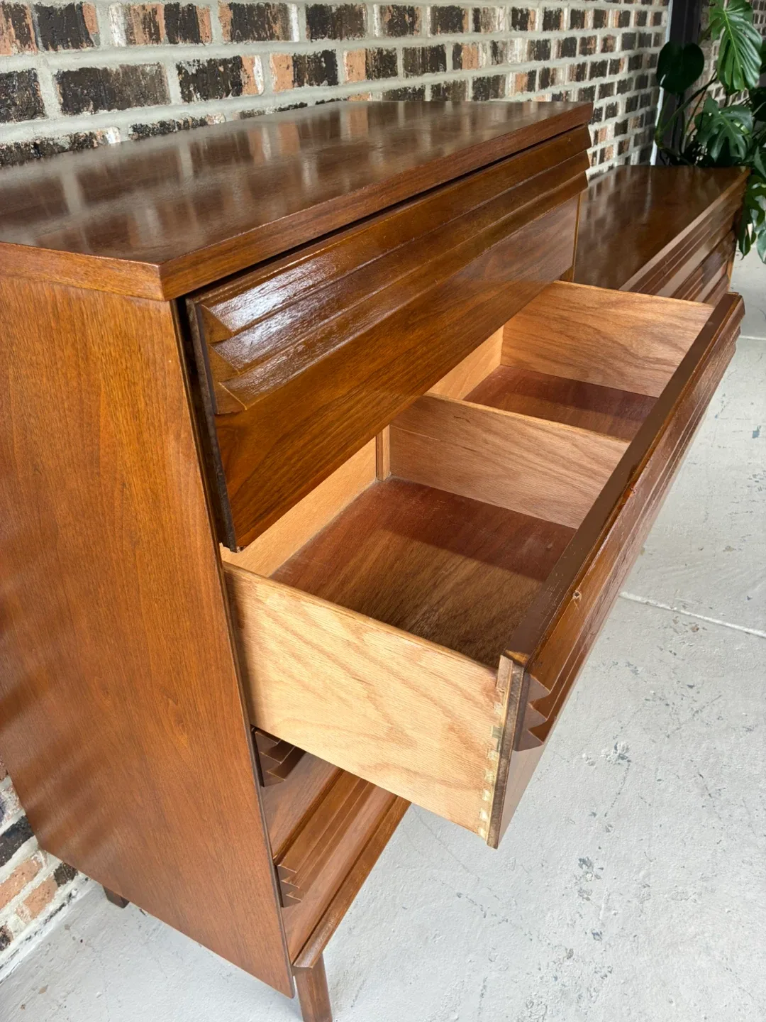 Mid-Century Modern Dresser Set image indicator(7)