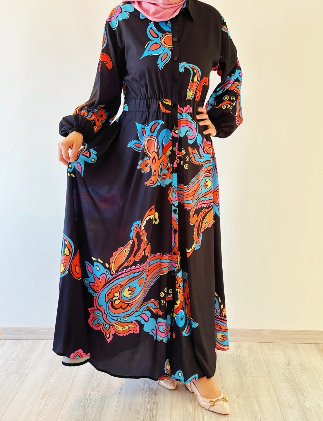 Elegant Paisley Print Maxi Dress thumbnail
