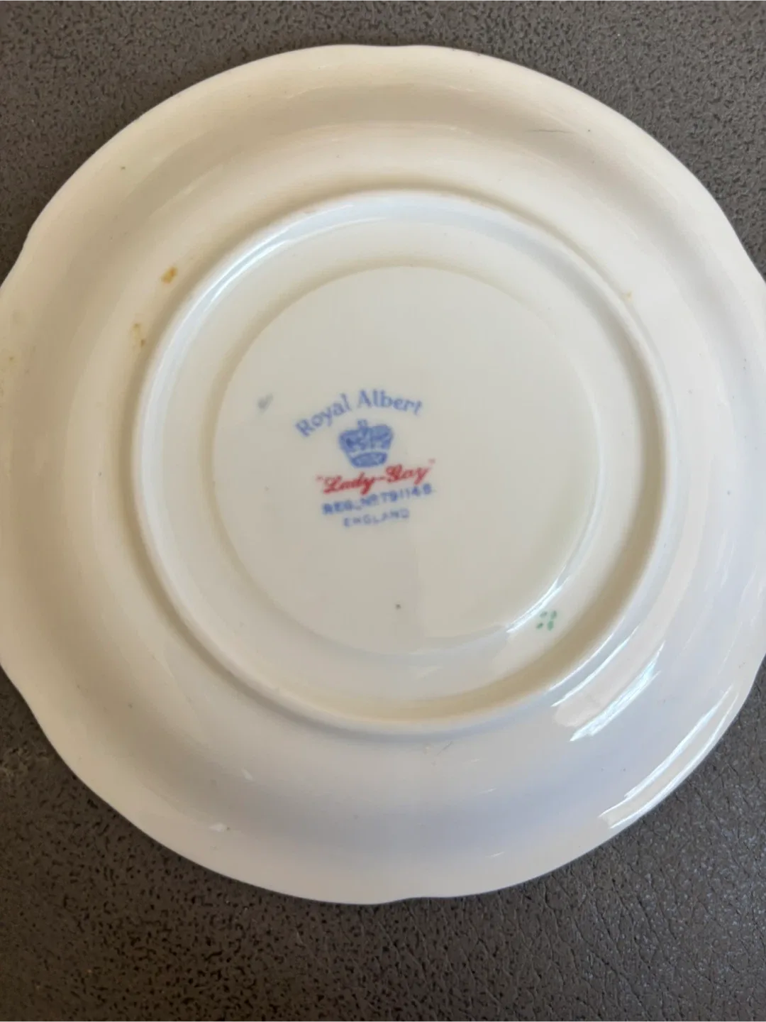 Royal Albert Lady Gay Tea Cup & Saucer Set image indicator(5)