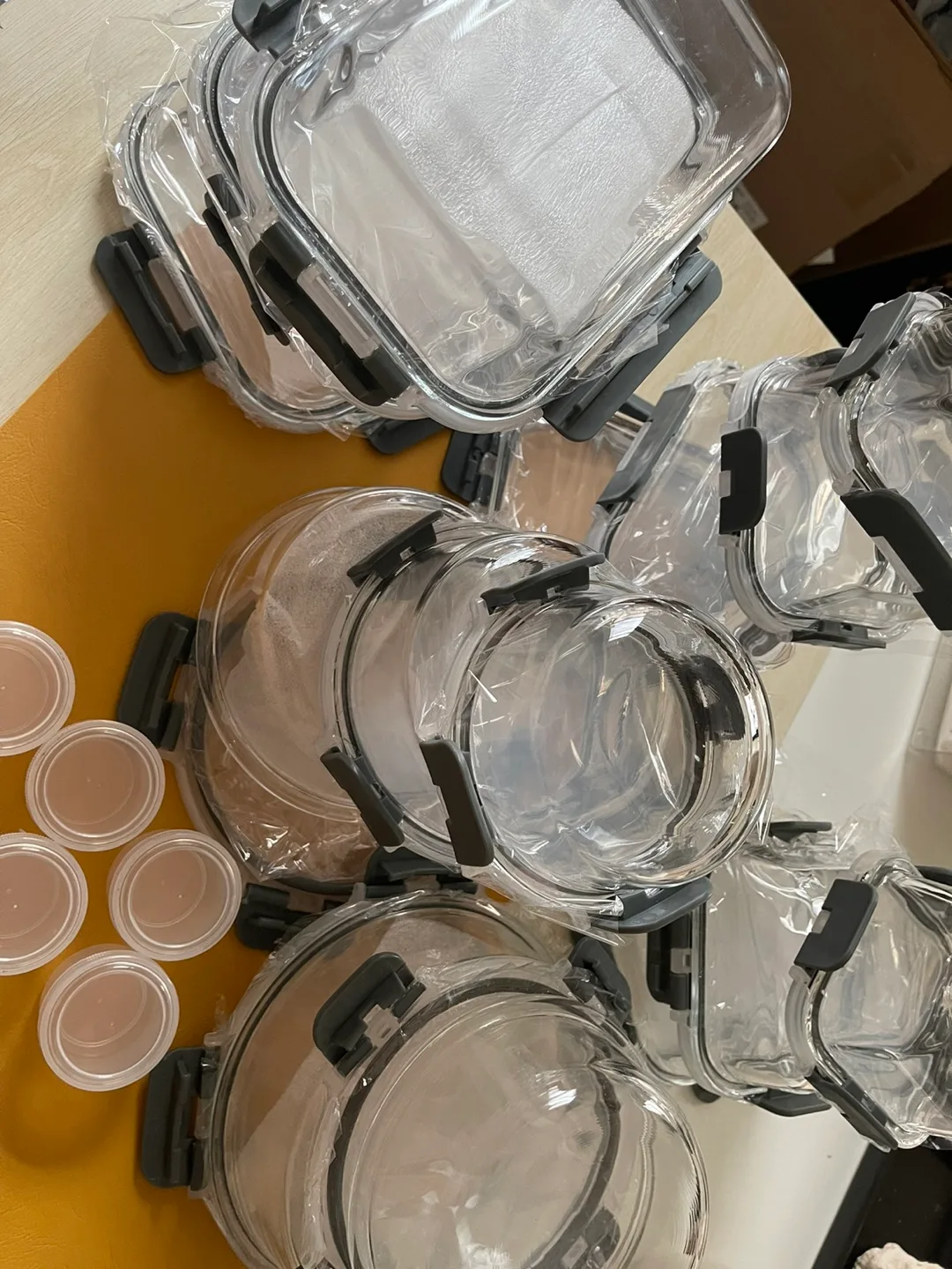 42pcs Glass Food Storage Containers with Lids (orig. $62) image indicator(4)