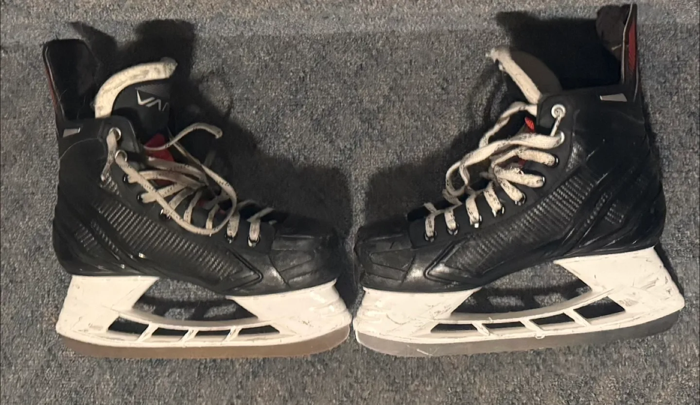 Bauer Vapor X Hockey Skates, youth size 6 image indicator(3)