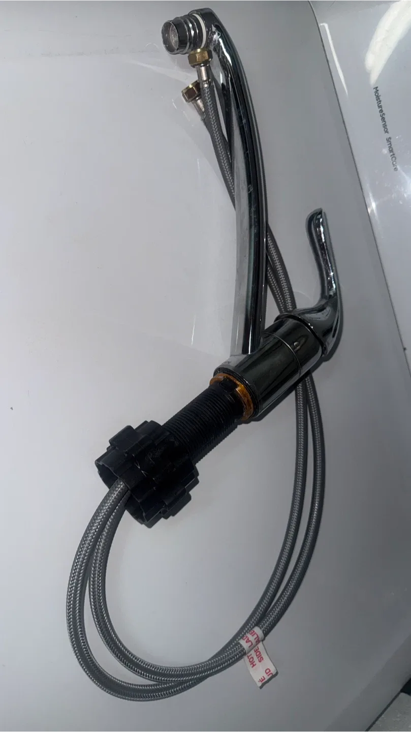 Chrome Bathroom Faucet image indicator(2)