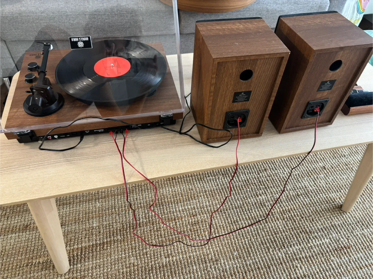 Angels Horn Vinyl Record Player with Stereo Bookshelf Speakers image indicator(2)