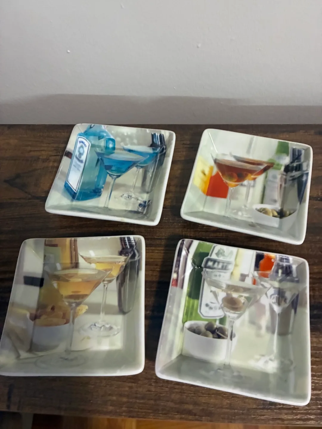 Set of 4 Cocktail Appetizer Plates image indicator(2)