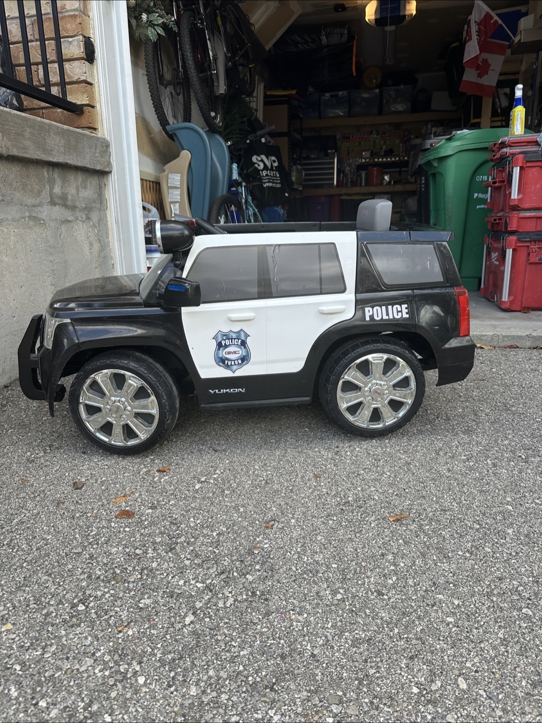 GMC Yukon Police Ride-On Car - photo 2